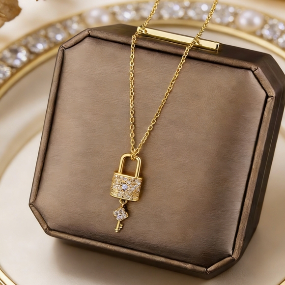 Jewelry - 18K Gold "Unlock My Heart" Luxury Inspired Necklace